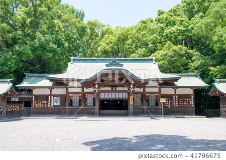 熱田神宮上親神社 41796675