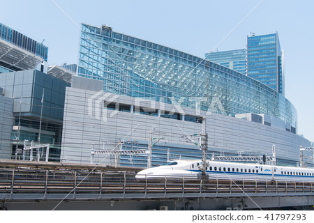 東京國際論壇和東海道新幹線 東京國際論壇和東海道新幹線 41797293