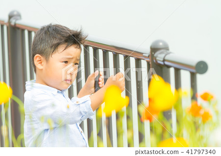 男孩兒童雨花白背 41797340