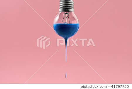 Bulb with blue paint on it 41797730