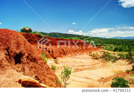 Erosion sand ravine 41798151