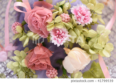 flower arrangement  41799539