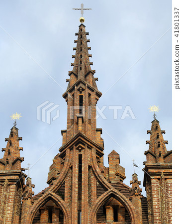 Statue of St. Helen on cathedral in Vilnius 41801337