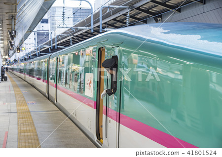 [Hokkaido Tohoku Shinkansen Tokyo Station] 41801524