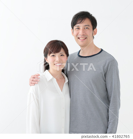 中間夫妻 41802765