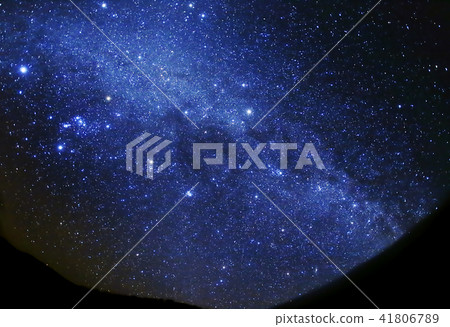 Milky Way from autumn to winter 41806789