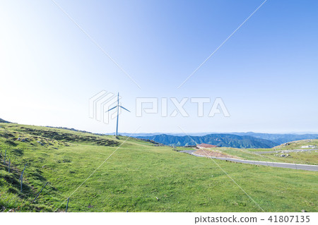 Shikoku karst 41807135