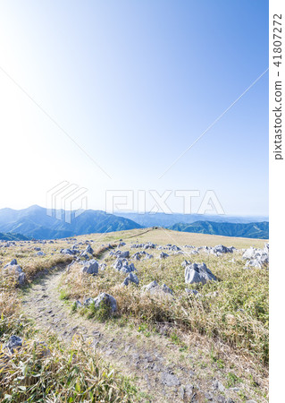 Shikoku karst 41807272