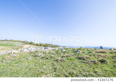 Shikoku karst 41807276