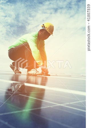 engineer team working  in solar power 41807839