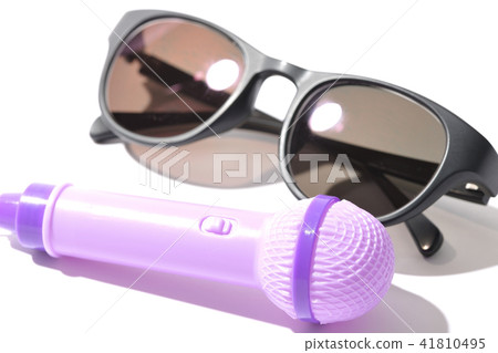 Famous moderator ~ Once it is done with CM ~ 41810495