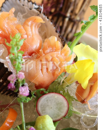 Aka shell sashimi 41814685
