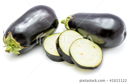 Fresh isolated eggplant on white 41815122