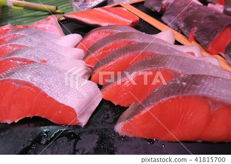 salmon salmon 41815700