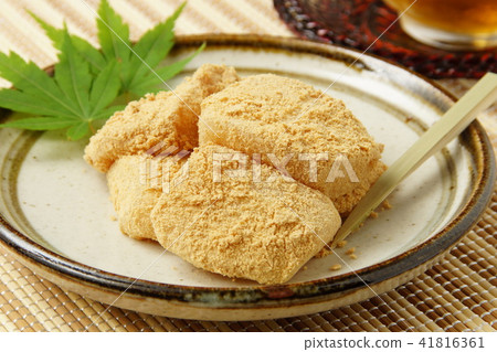 Kinako rice cake 41816361