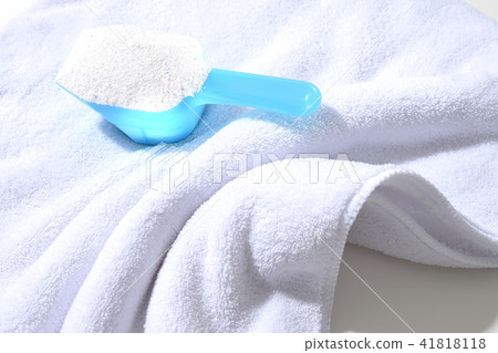 Pure white feelings 41818118