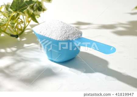 Shady and detergent 41819947