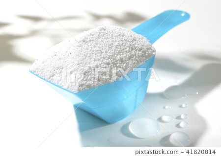 陰涼和水滴和洗滌劑 陰涼和水滴和洗滌劑 41820014