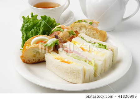 Mixed sandwich 41820999