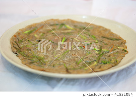 Korean food, ups and downs Korean food, ups and downs 41821094