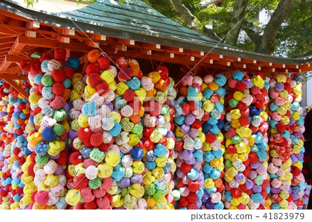 Kurukuri monkey of Yasaka Shogendo in Kyoto Kurukuri monkey of Yasaka Shogendo in Kyoto 41823979