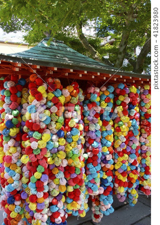 Kurukuri monkey of Yasaka Shogendo in Kyoto Kurukuri monkey of Yasaka Shogendo in Kyoto 41823980