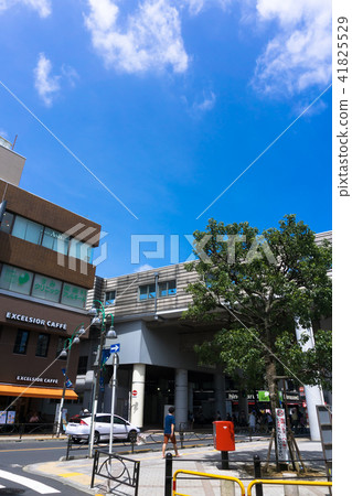 Station front view Tokyo Metropolitan University Station Station front view Tokyo Metropolitan University Station 41825529