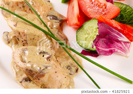 Roulade of chicken in mushroom sauce 41825921