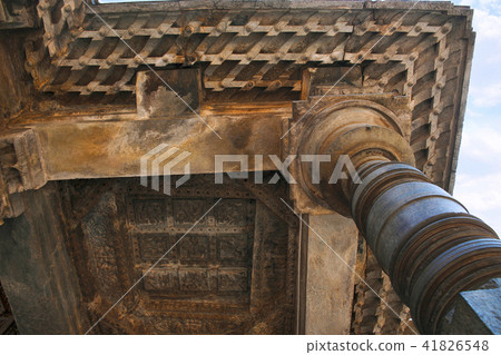 Ceiling architecture of Nandi mandapa, Halebid  41826548