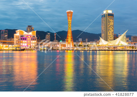 Cityscape view of Skyline and Port of Kobe Tower 41828077