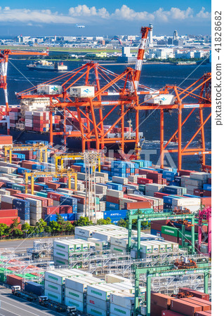 "Tokyo" Container yard · Koto Ward Bay Area "Tokyo" Container yard · Koto Ward Bay Area 41828682