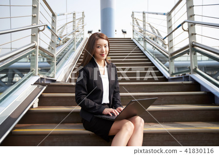 商務上班族 辦公室女員工 女上班族 41830116