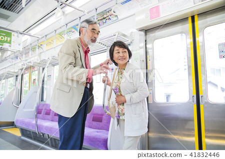 Senior train couple travel active senior photography cooperation Keio Electric Railway Co., Ltd. 41832446