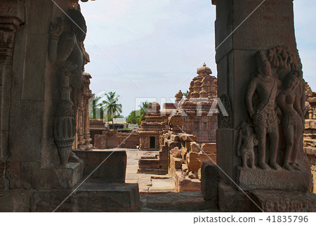 Carved figures dvarapala and the charming mithuna Carved figures dvarapala and the charming mithuna 41835796