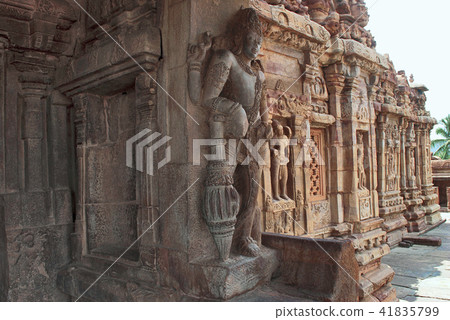 Virupaksha temple, Pattadakal temple complex Virupaksha temple, Pattadakal temple complex 41835799