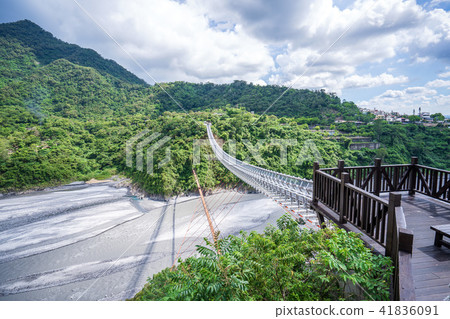 Taiwan Pingtung Shanchuan Sandi Gate Liuli Suspension Bridge 41836091