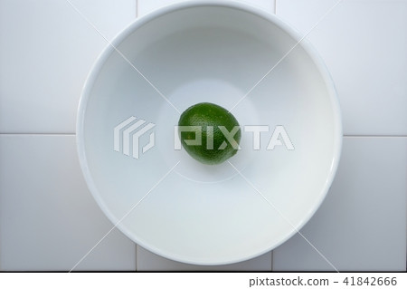 White bowl and vegetables 41842666