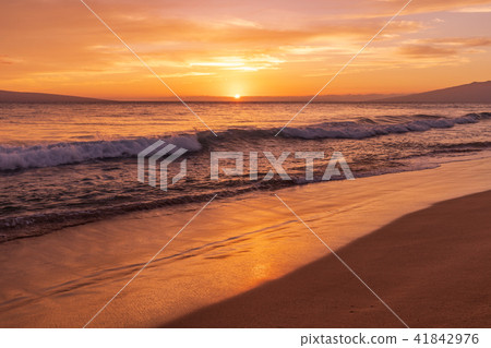 Sunset on Maui 41842976