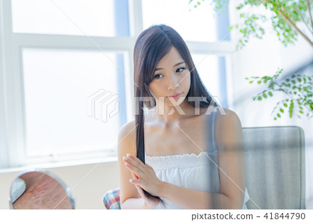 Young Women, Portrait, Beauty Image Young Women, Portrait, Beauty Image 41844790