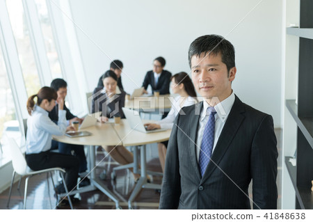 商人辦公室會議圖像 41848638