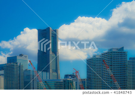Minato Mirai和夏天天空的高層建築物 Minato Mirai和夏天天空的高層建築物 41848743