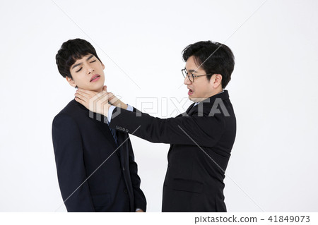 RF Photos- Business people working together, office life 045 41849073