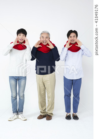 RF Photos- the Three Generation Family, friendship that transcends generations 135 41849176