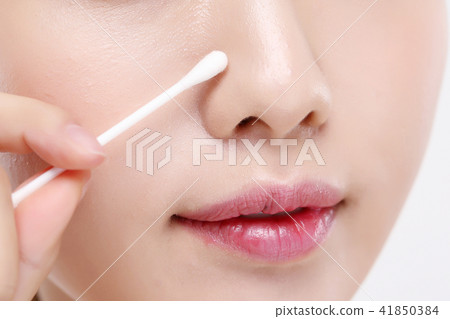 RF photos - beauty portrait of a young woman isolated on white background, concept for health and skin care. 073 RF photos - beauty portrait of a young woman isolated on white background, concept for health and skin care. 073 41850384