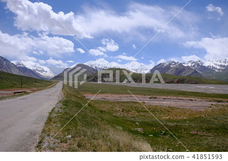 Pamir Plateau 41851593