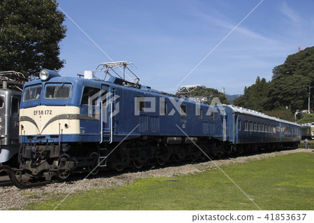 Usui Pass Railway Cultural Mura (EF 58 - 172) Usui Pass Railway Cultural Mura (EF 58 - 172) 41853637