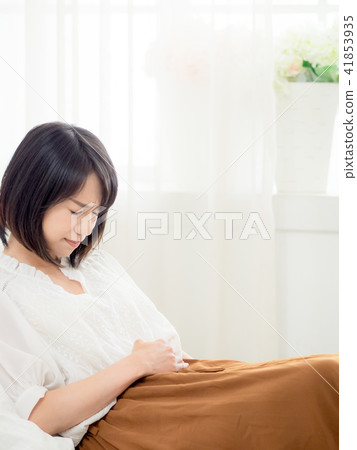 生病的女孩 41853935