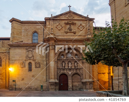 Cathedral - Santo Domingo de la Calzada 41854769