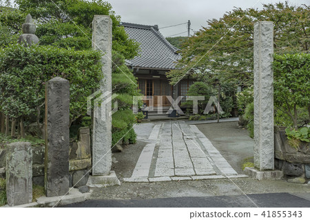 Supplementary buddhist temple (Tamakiza in Kamakura City) 41855343