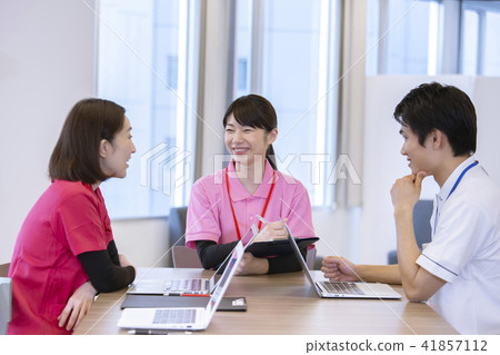 Care manager service representative meeting 41857112